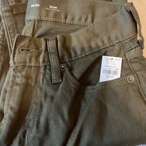 New with Tags Men's Old Navy 26 x 30 Built-In Flex Sim Denim Jeans